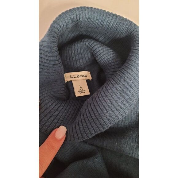 L.L. Bean Long Sleeve Sweater - Picture 5 of 7